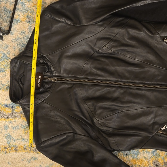 Moving Sale: NWT $549 100% gorgeously soft leather jacket, 90s vintage inspired - Picture 6 of 9
